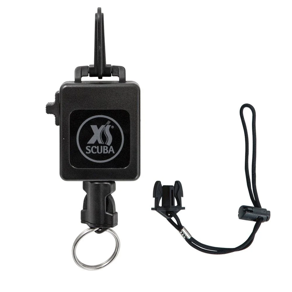 XS Scuba - Flashlight & Camera Locking Retractor